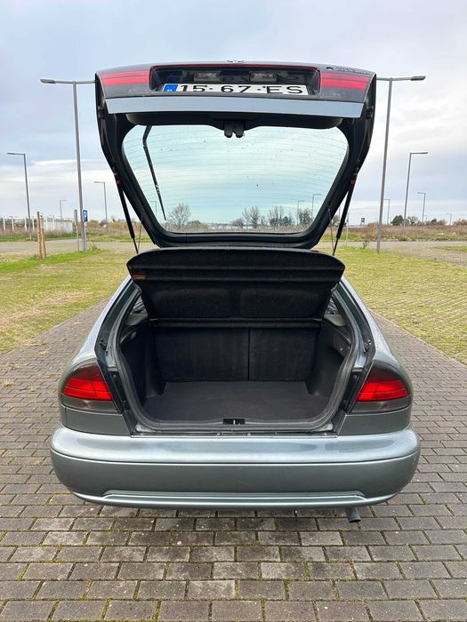 Toyota Corolla 1995 | Gasolina | Fiável e Económico