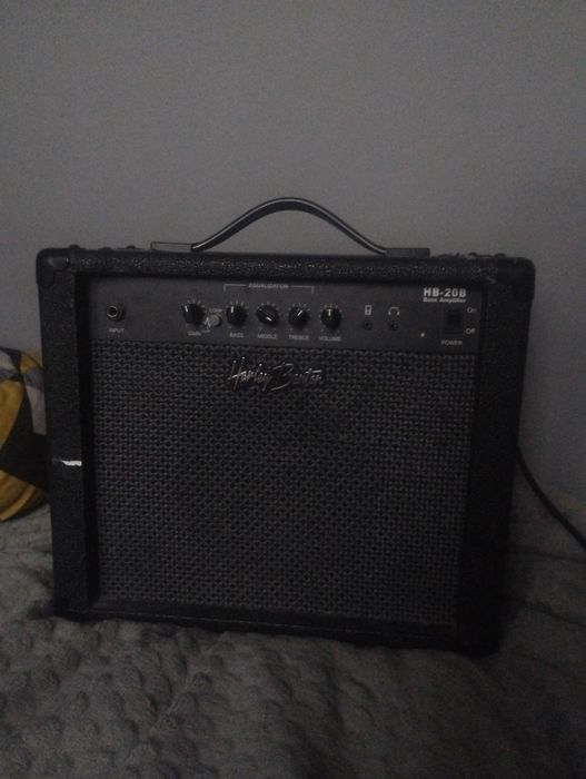 Wzmacniacz basowy Harley Benton HB-20B