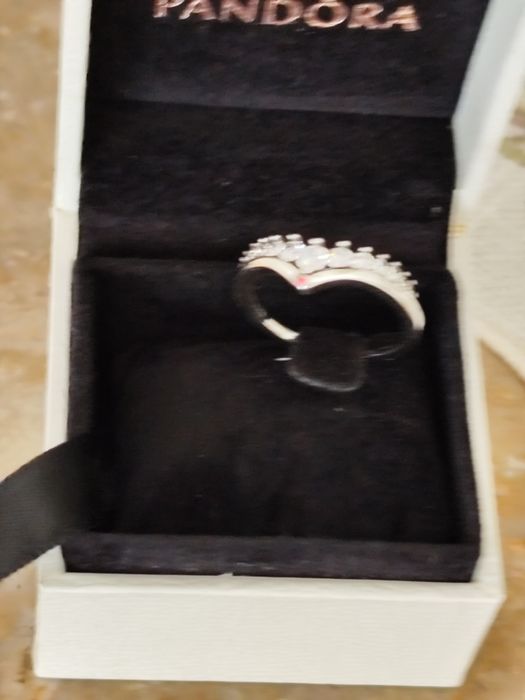 Anel nr 18 Pandora a tiara com brilhantes, anel original em prata