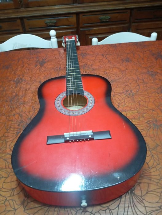 Vendo esta viola muita bonita bom estado