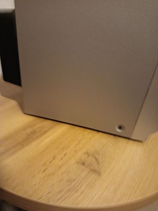 Wieża JVC CA-UXP5R nie w pełni sprawna.