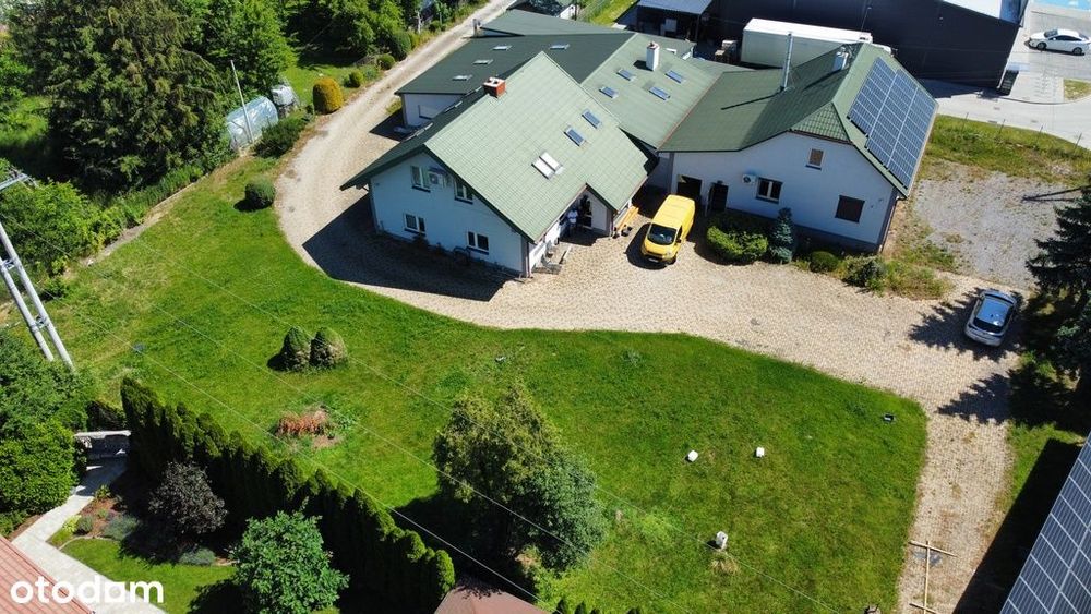 Budynek handlowo - usługowy  660 m² - Krasne