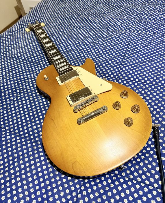 Gibson Les Paul Tribute