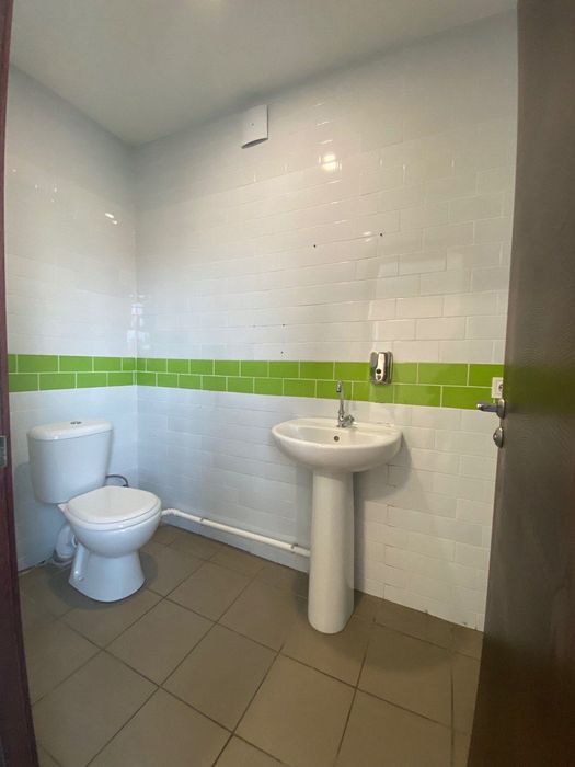 Сдам в аренду офис, коммерцию, склад 130 м2 на Солнечном, Любарского