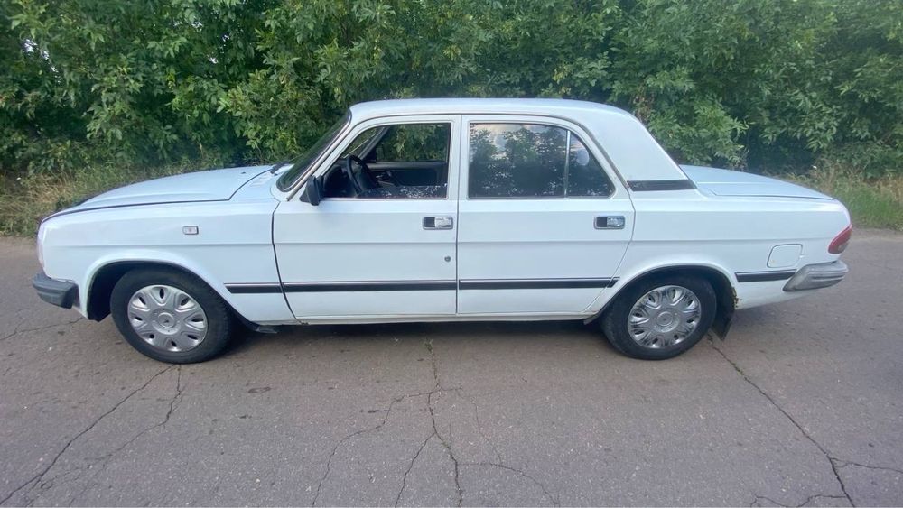 Машина, Волга 3110,Волга 1999 року, з документами, на повному ходу