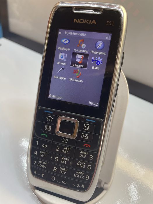 Ретро телефон Nokia e51