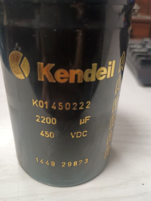 5 x Kondensator elektrolityczny 2200uF 400V