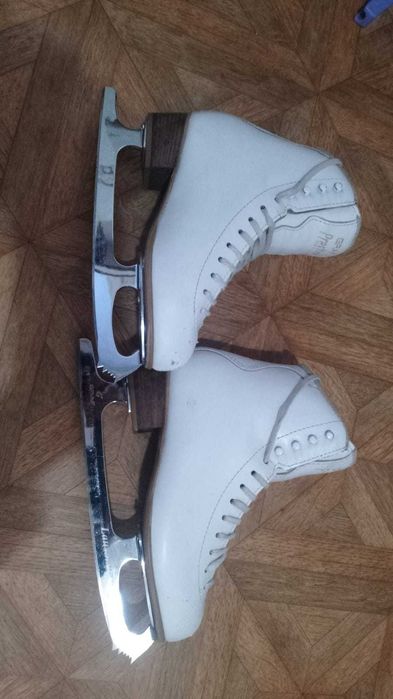 Ковзани для фігурного катання