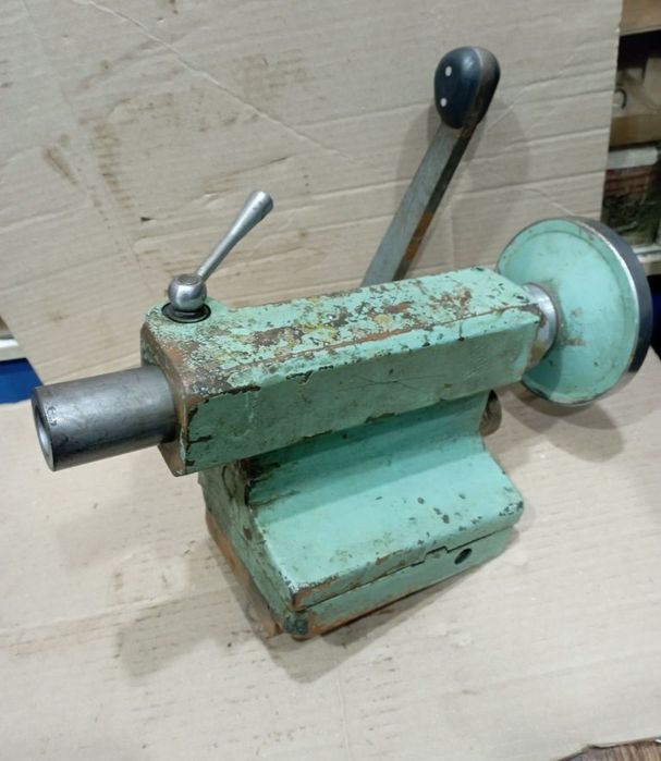 Задняя бабка токарного станка