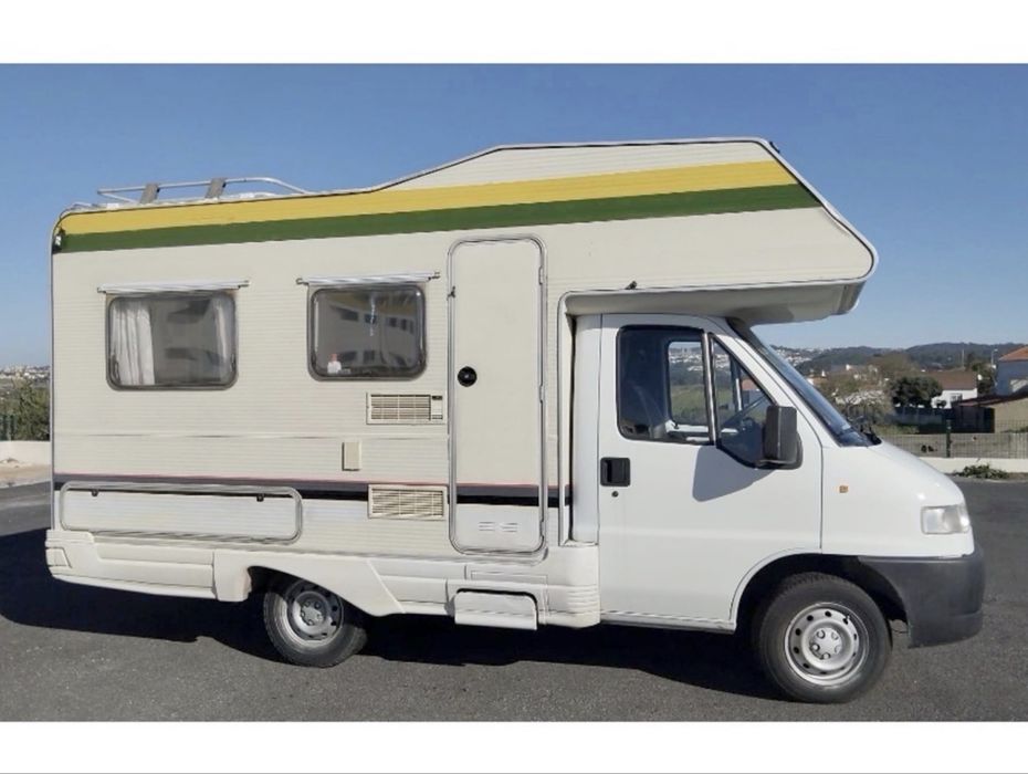 Autocaravana Ducato  Capuchino - 5 passageiros  para viagens ou morada