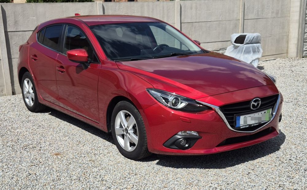 Piękna czerwona Mazda 3 sport line 2.0 benzyna