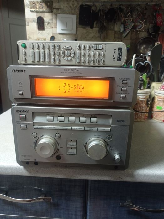 Продам усилитель с встроенным тюнером SONY