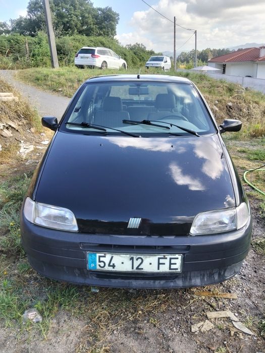 Carro Fiat Punto 55