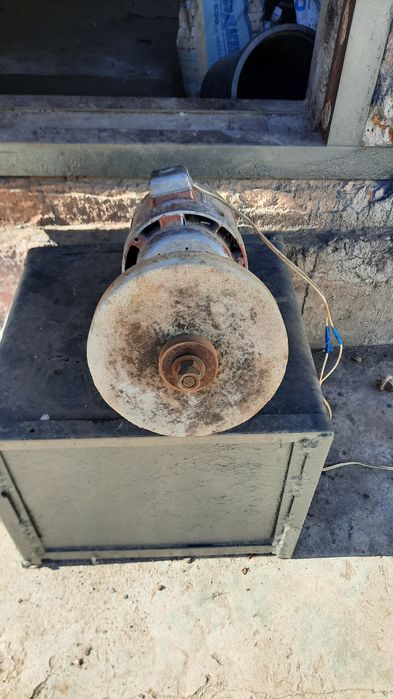 Продам электро двигатель