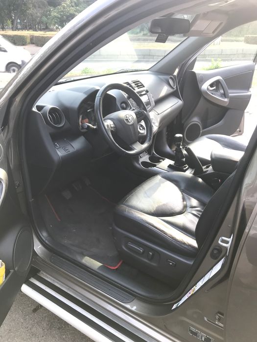 Продам Tayota rav4