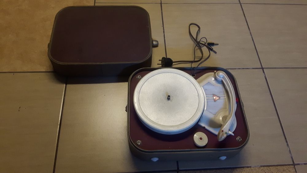 Gramofon prl 1961