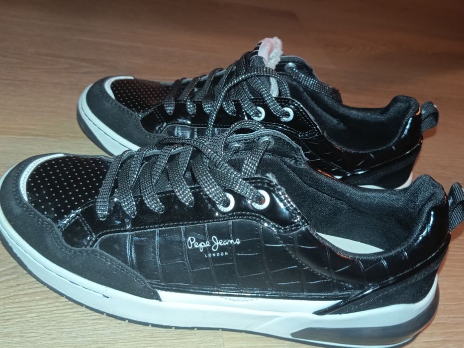 Tênis Pepe jeans pretos em verniz tam.41