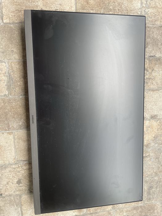 LED монітор Samsung 24-дюймовий