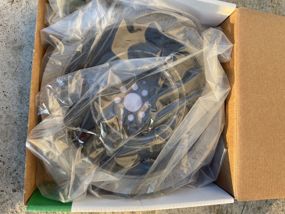 Шків колінвала туарег 3.0 дизель 2007