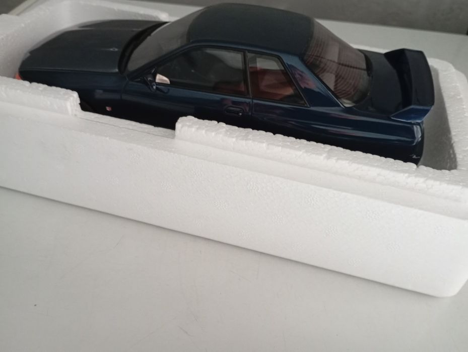 Miniaturas de carros 1.18