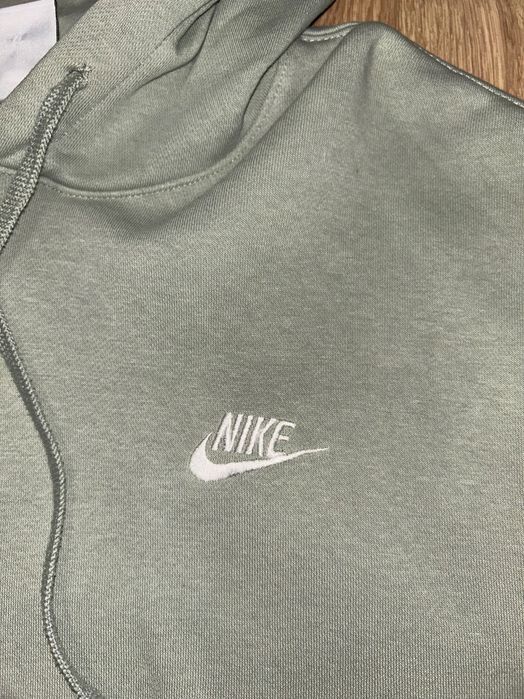 Кофта Nike.