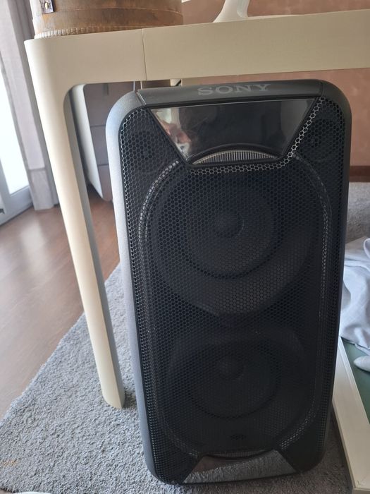 Cluna sony  gtk xb90