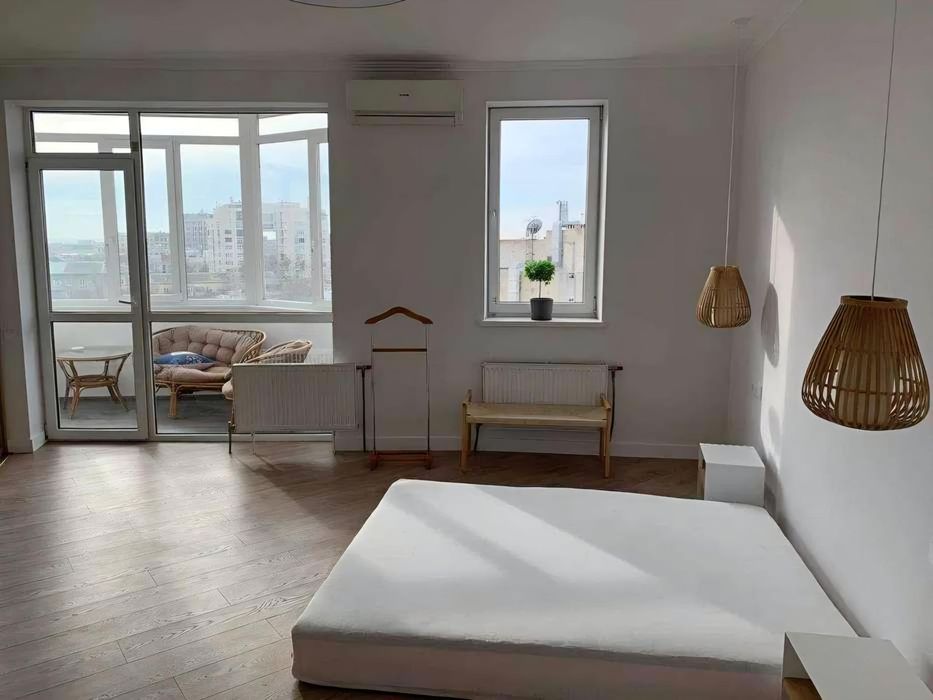 Продам 3-кімнатну квартиру вул. Культури, 22Б