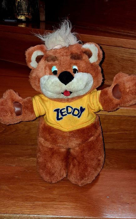 Mascote anos 80 urso zeddy