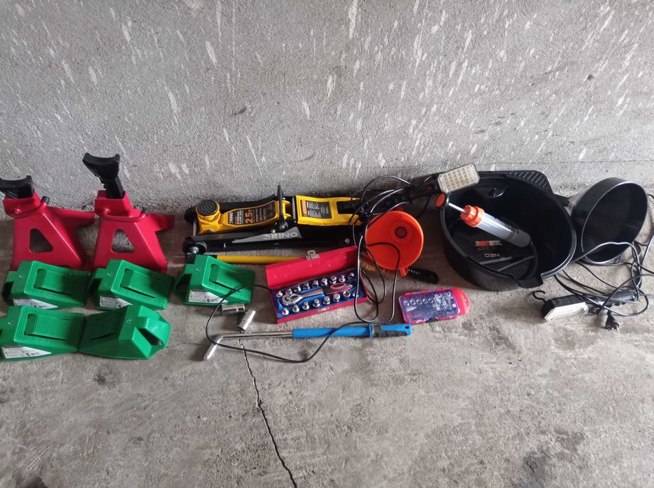 Garaż na godziny, kanał, samoobsługowy  15 zl/h, 90 zl/dzień