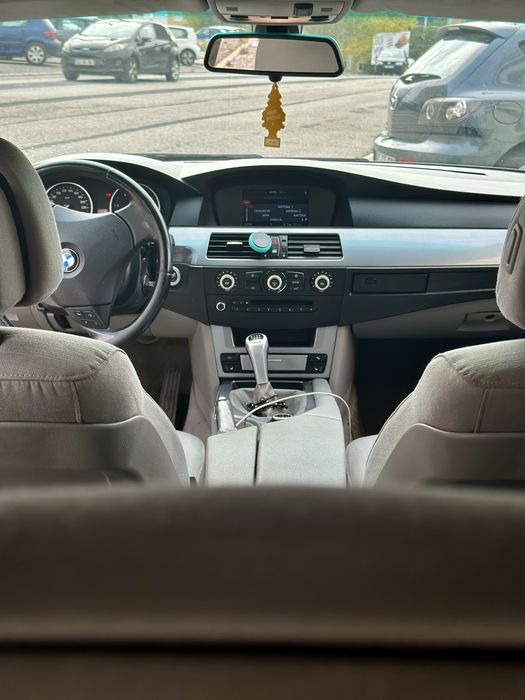 BMW 520d LCI touring2008