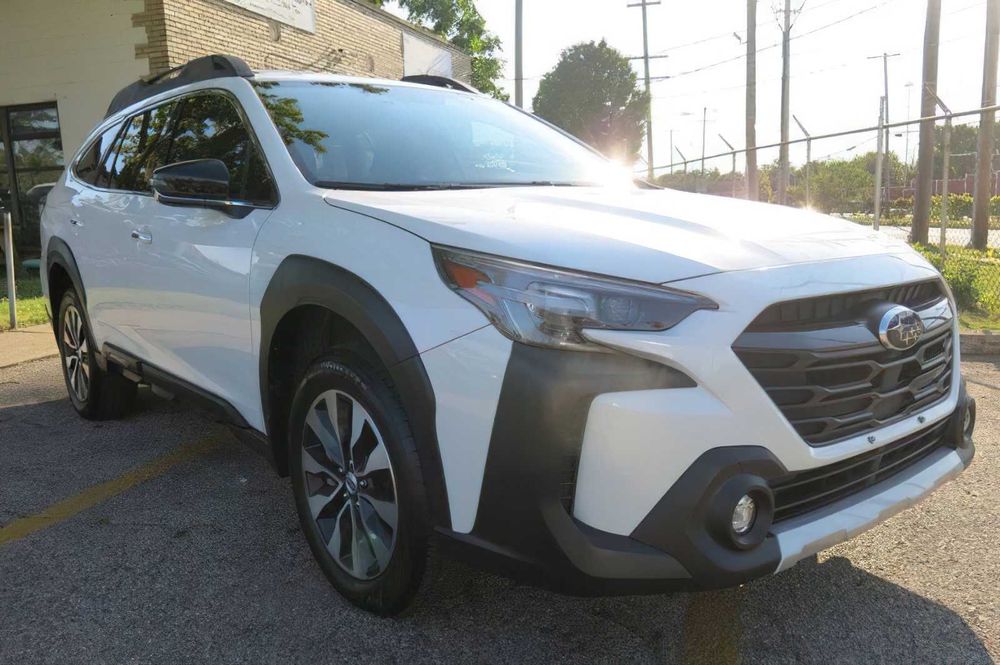 Subaru Outback      2024