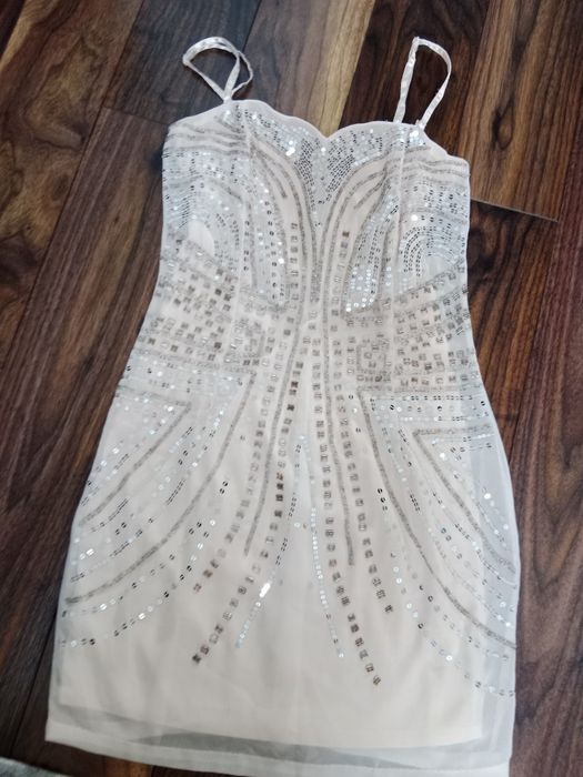 Sukienka  cekinowa roz.36