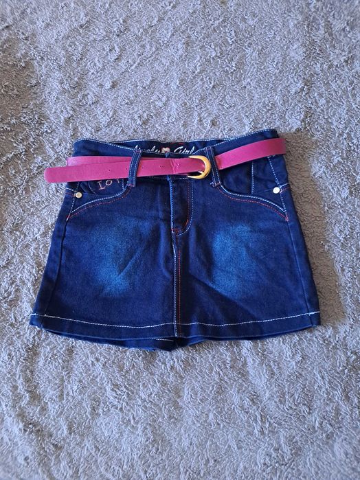 Sliczne jeansowe spodnico -spodenki dla dziewczynki