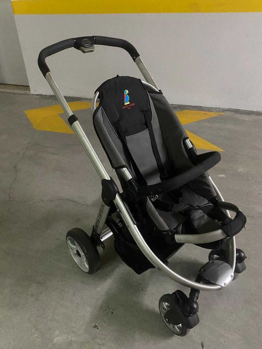 Carrinho de Bébe Pierre Cardin