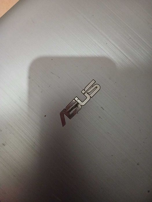 Portátil ASUS usado