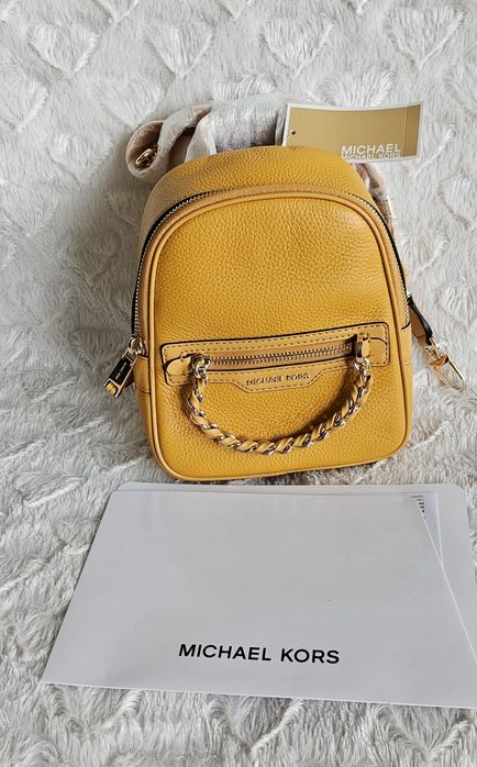 Sprzedam Śliczny Nowy Skórzany Plecaczek Michael Kors...

Plecaczek je