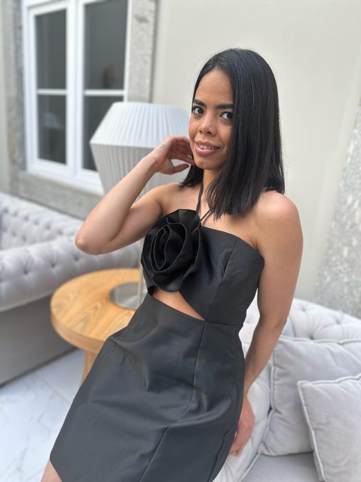 Vendo lote de roupa variada 100 peças