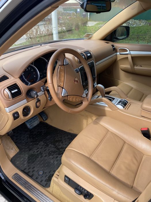 Продам Porsche Cayenne