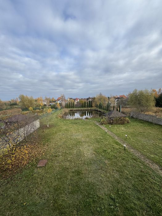 Продаж просторого будинку с. Липини