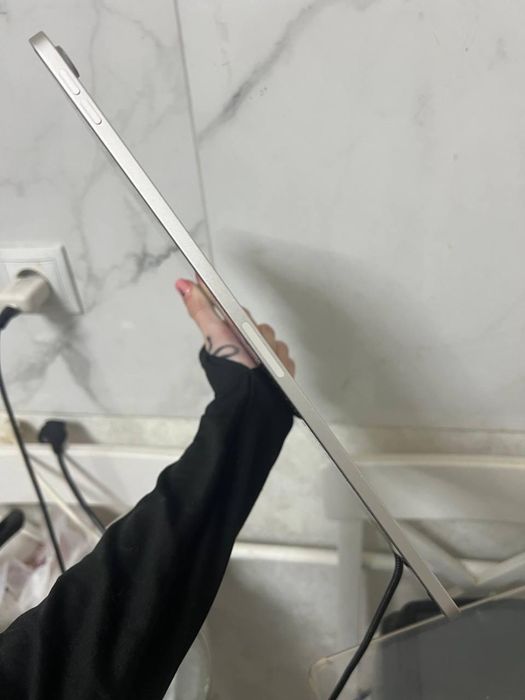 Продам ipad air 13 ( 2025 ) 256 гіг