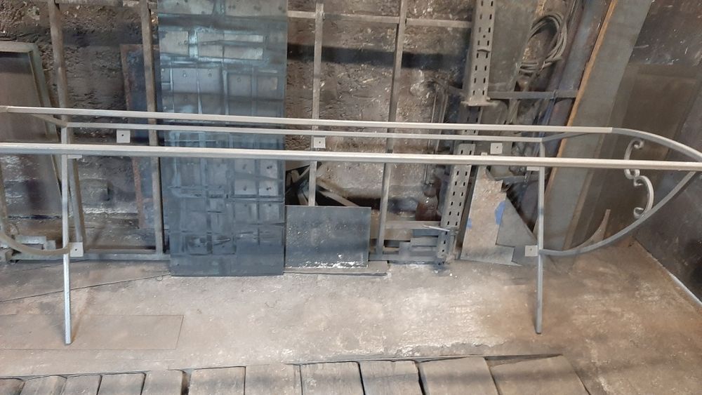 Козырёк под поликарбонат