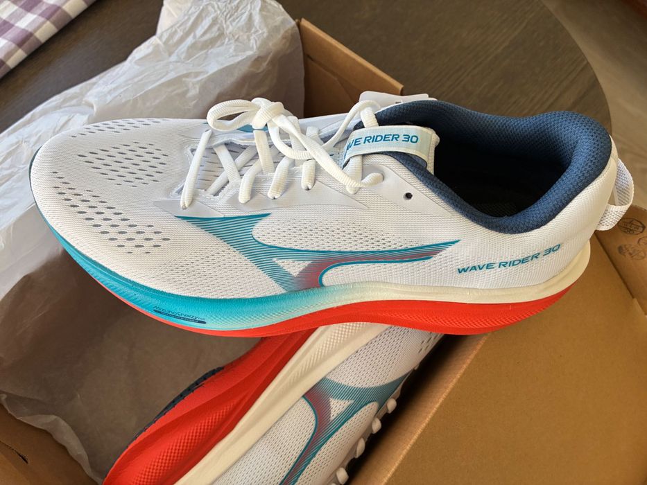 Mizuno Wave Rider 30