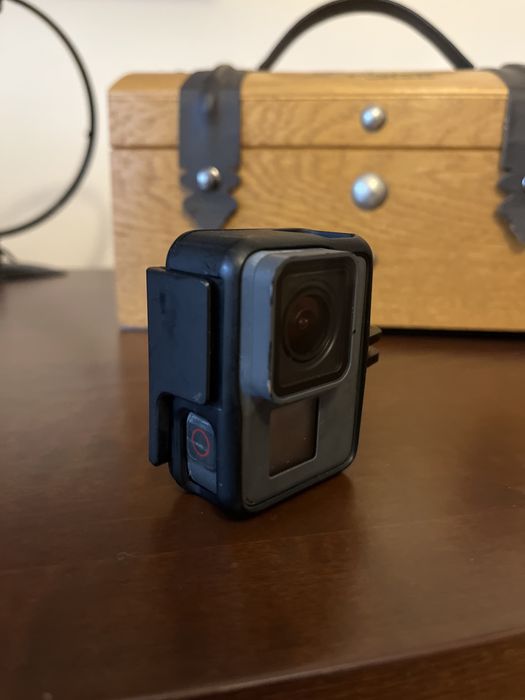 GoPro HERO 5 Black – stan bardzo dobry, sprawna + ramka
