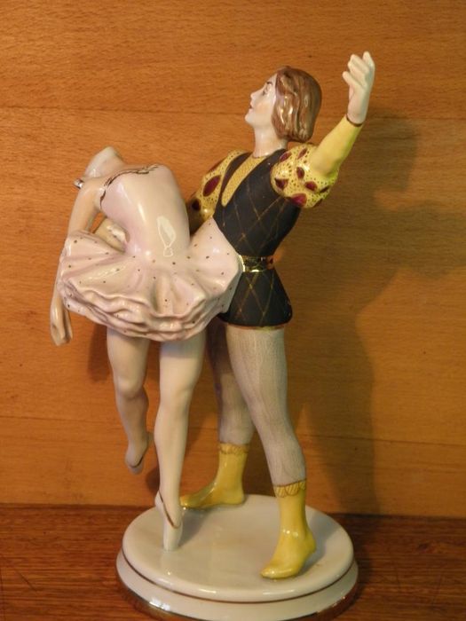 Статуэтка Адажио