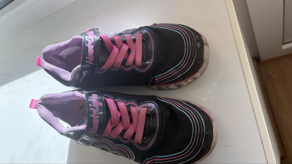 Кросівки для дівчинки Skechers 34 розміру