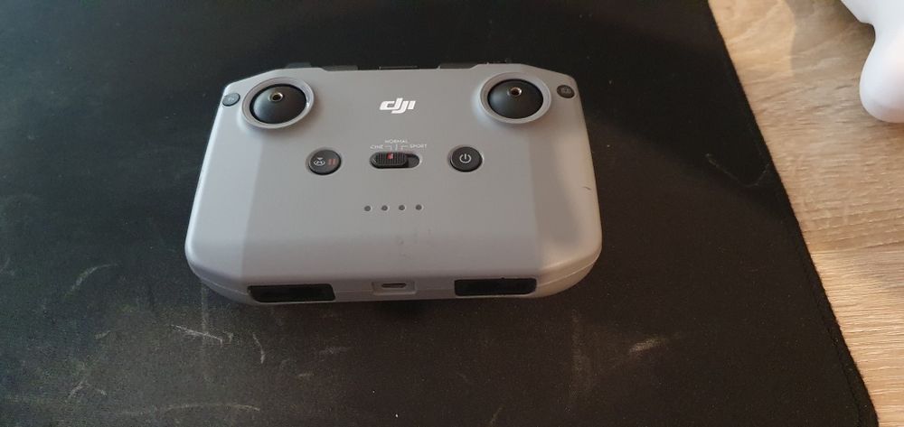 DJI RC-N1 (Air 2S / Mini 2 / Mavic 3) – Uszkodzony / Na części