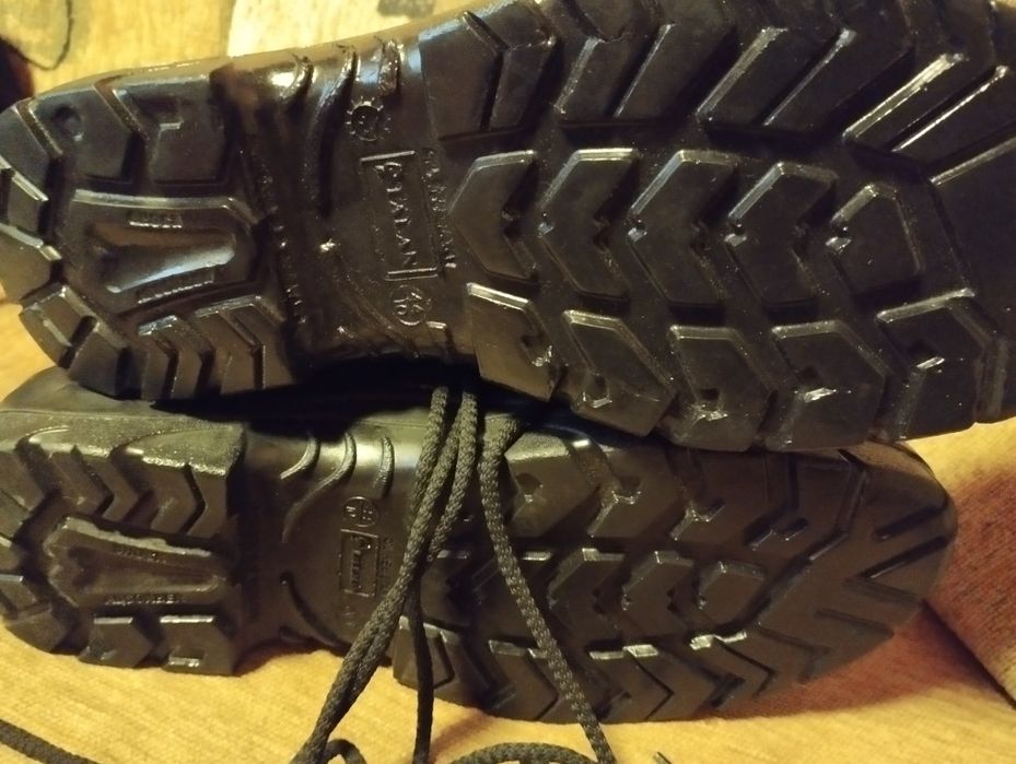 Продам берци демісезонні