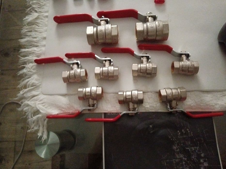 Raczki czerwone. Nowe