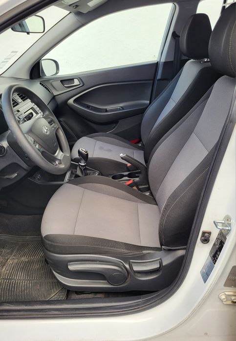 Hyundai i20 II 1.1 CRDi 75cv Van IVA dedutível