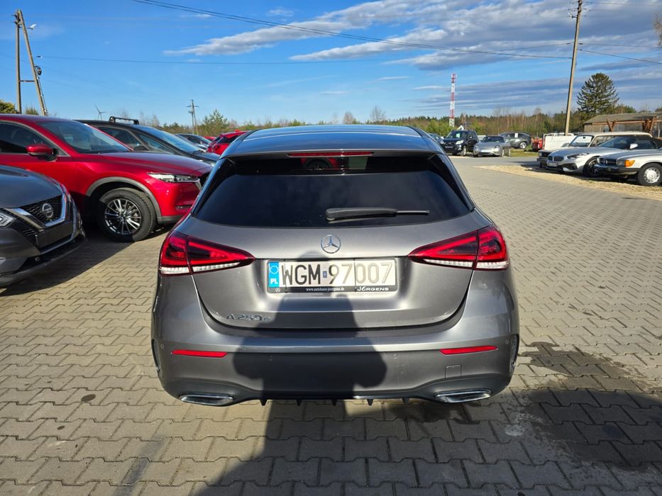 Mercedes A250e 1.4B Hybryda! Niski przebieg!
